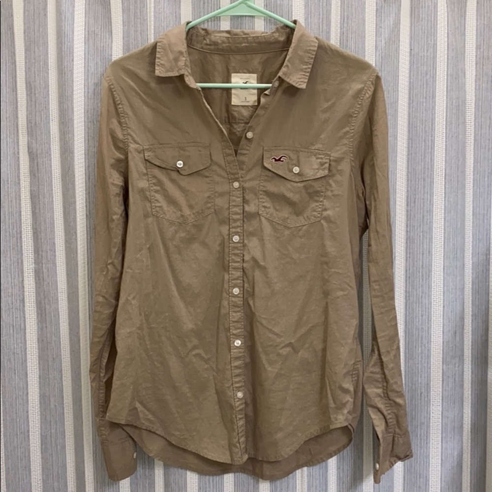 Hollister Button Up